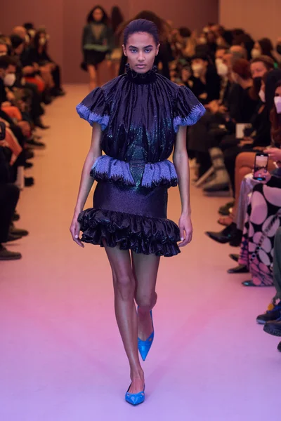 Look 24